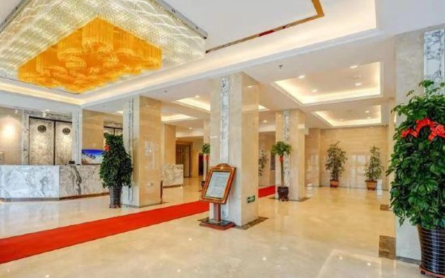 Longyun Hotel