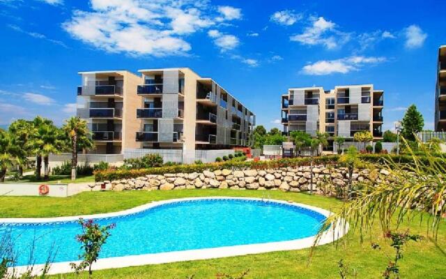 UHC Paradise Village Family Complex