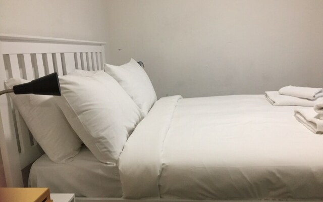 2 Bedroom Central Brighton Apartment