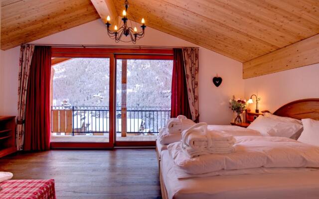 Mountain Exposure Luxury Chalets & Apartments