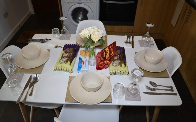 Luxury Apartment - Central Cardiff