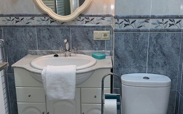 Modern luxury apartment near city center