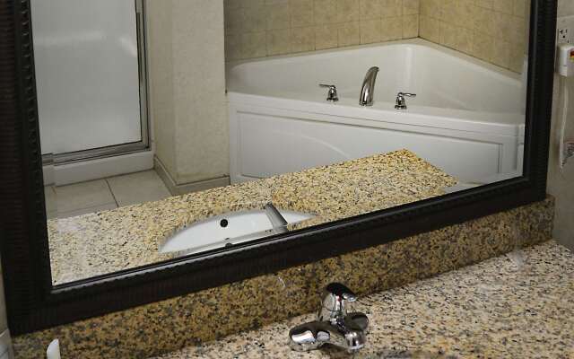 Clarion Hotel Philadelphia International Airport