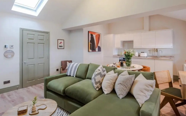Your Apartment - Redland Place