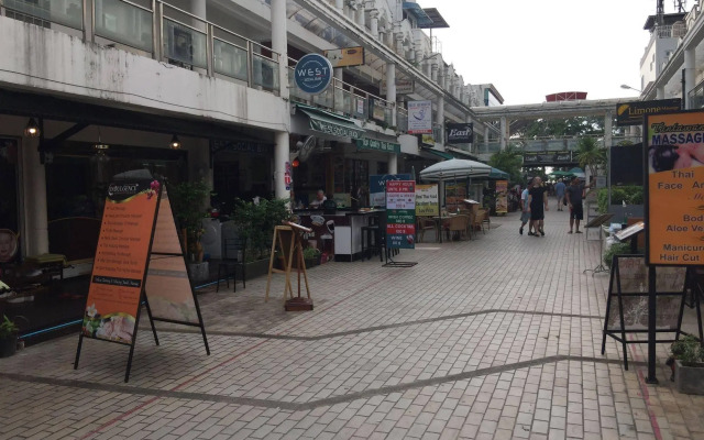 Smile Inn Patong