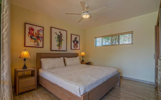 Magnificent Mid-century Mini Mansion