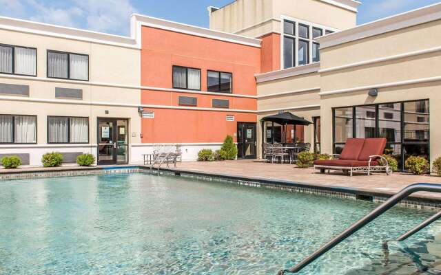 Quality Inn & Suites Mattoon South