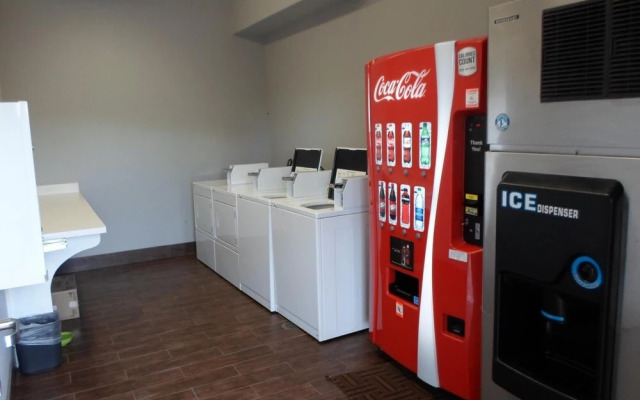 Studio 6 Beeville, TX