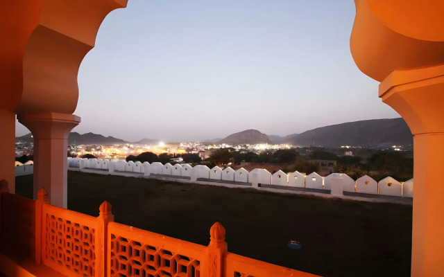 Gulaab Niwaas Palace