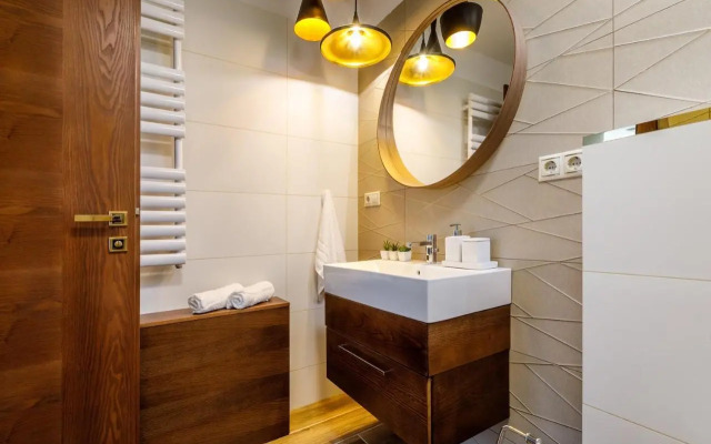 Royal Cafe Apartman