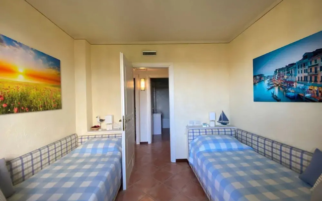Apartment Near Lake Garda With Pool