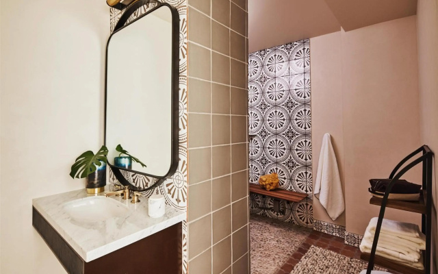 Figueroa, Unbound Collection by Hyatt