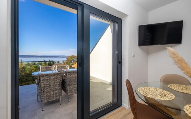 Awesome Apartment in Dramalj With 2 Bedrooms and Wifi