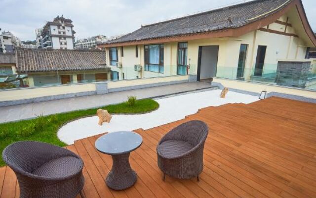 Nanhua Xingyang Garden Hotel