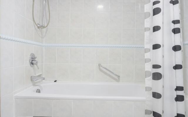 Elegant And Homey 2Br Apartment At Puri Casablanca