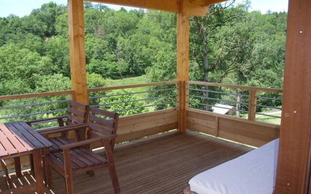 Les Cabanes de la Ferme du Duzou