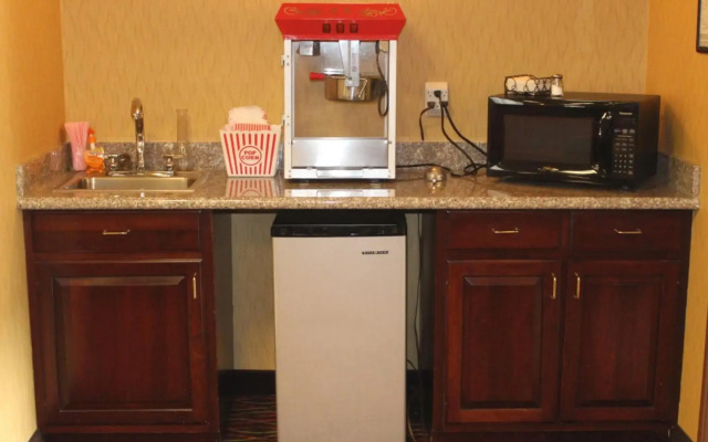 Holiday Inn Express Houghton-Keweenaw by IHG