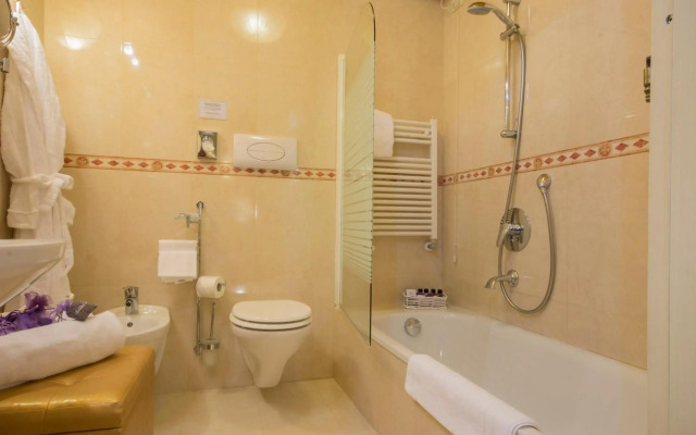 Hotel Becher