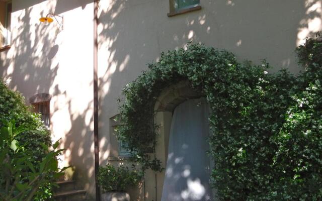 La Fratta Art - House