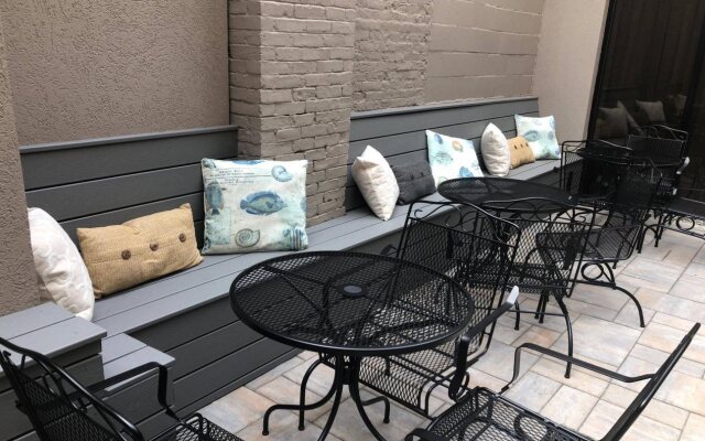 Courtyard by Marriott Waterbury Downtown