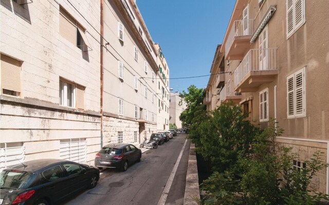 Awesome Home in Split With Wifi and 2 Bedrooms