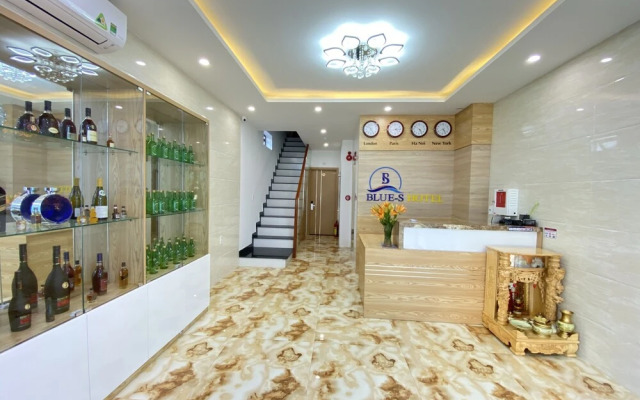 Blue S Hotel & Apartment