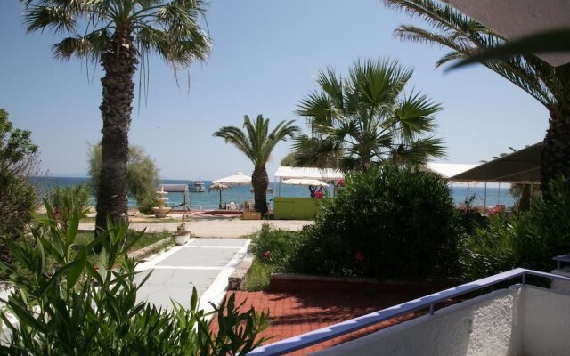 Kefalonia Beach Hotel & Bungalows