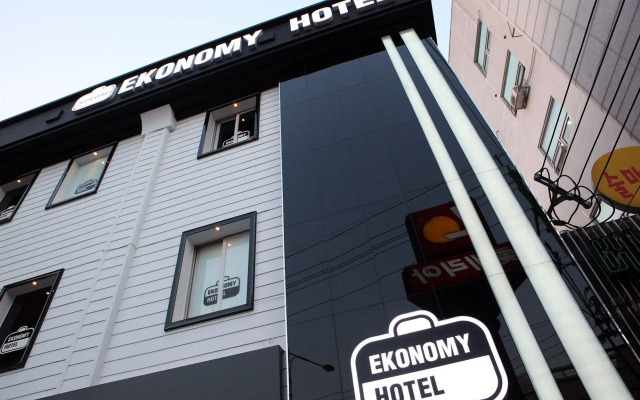 Ekonomy Hotel