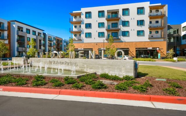 Bluebird Suites near Facebook HQ