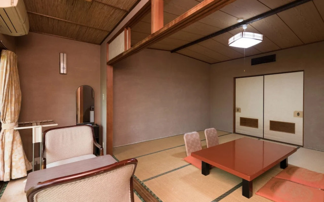 OYO Ryokan Kikusui