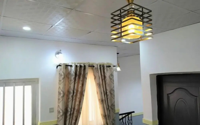 Florence Hotel and Suites