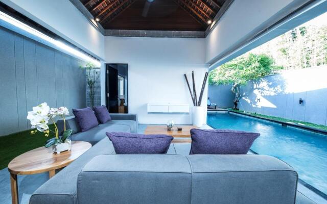 Villa DeDayuh Seminyak