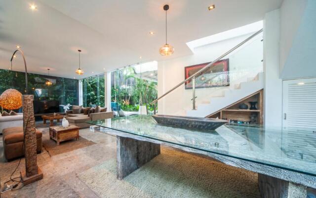 Bathhouse Executive Residence