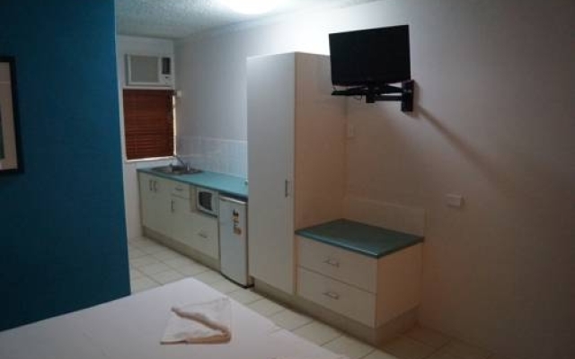 High Chaparral Motel