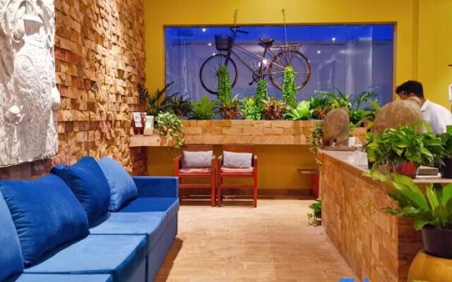 Samnak Lounge