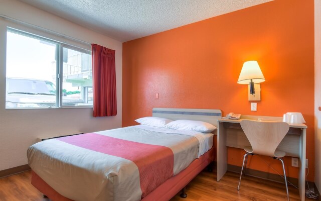 Motel 6 Los Angeles - Hacienda Heights