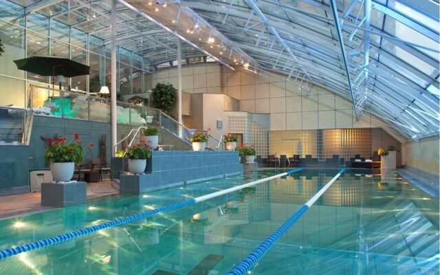 Jumeirah Carlton Tower London