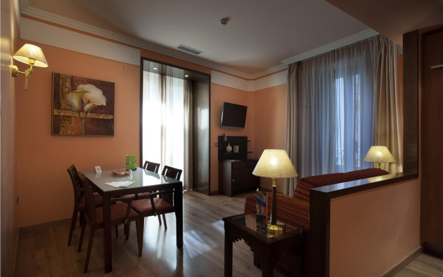 Suites Gran Via 44 Apartahotel