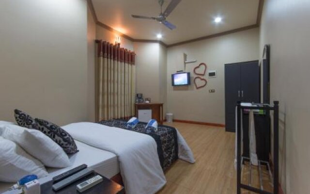 Mathiveri Lodge in Alif Alif Atoll, Maldives from 99$, photos, reviews - zenhotels.com guestroom