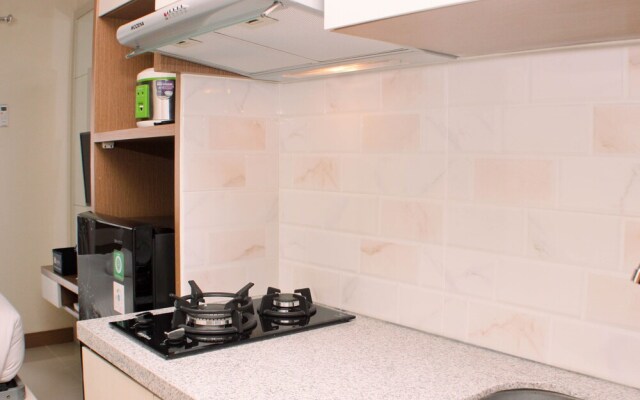 Fancy And Comfy Studio Apartment At Transpark Juanda Bekasi