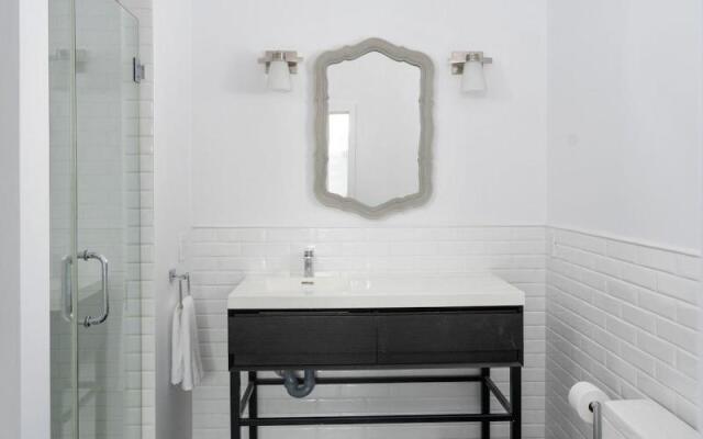 Sonder by Marriott Bonvoy Penny Lane Apartments Old Montreal