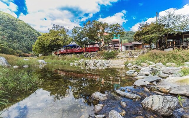 Gapyeong Namuuikkum Pension