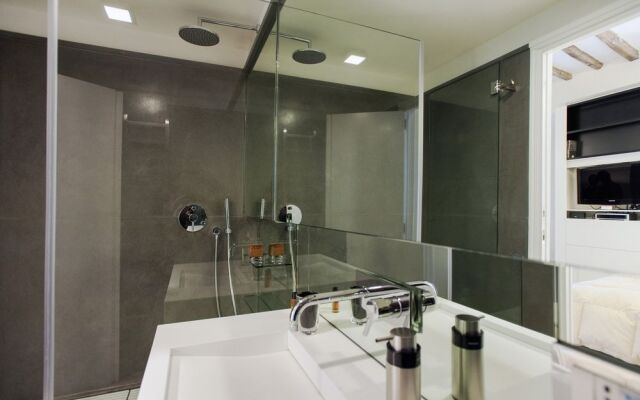 Oro - WR Apartments near Castel Sant'Angelo