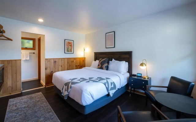 The Town House Lodge