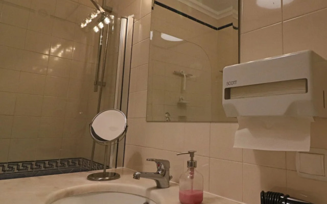 Cascais Estoril Apartment Near the Beach