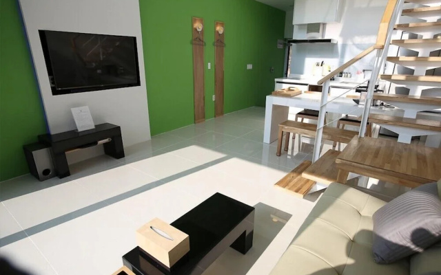 The Hill Pool Villa Pension
