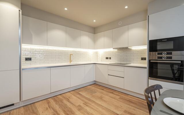 Chic Modern North London Flat