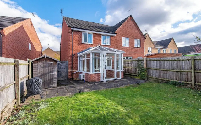 Mandarin Styles 3 Bedroom W/garden in Derby