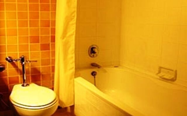 Bangkok Sahara Hotel