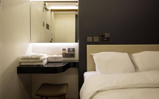 Incheon Airport Capsule Hotel DarakHyu